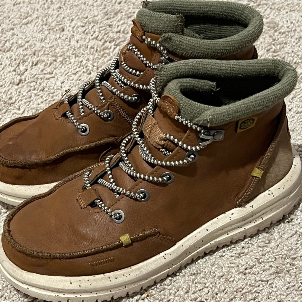 Hey Dude Green Boots with Chunky Sole and Padded Collar